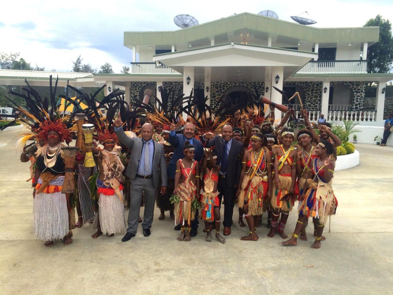Mcroyal Hotel Mount Hagen Exterior photo