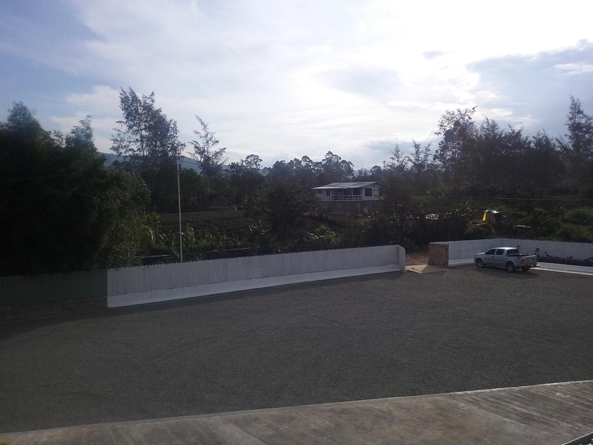Mcroyal Hotel Mount Hagen Exterior photo