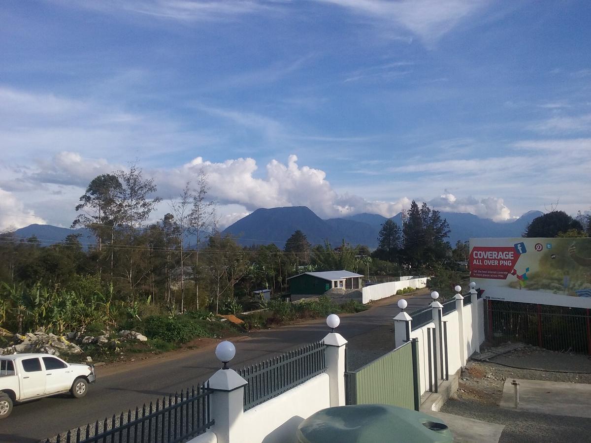 Mcroyal Hotel Mount Hagen Exterior photo